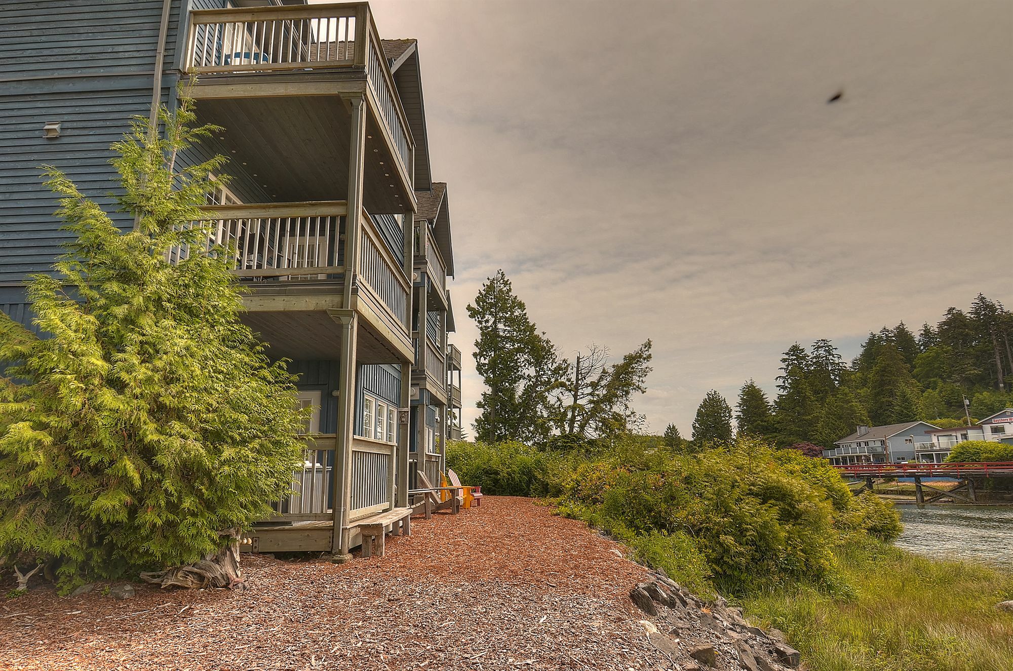 Waters Edge Shoreside Suites Ucluelet Eksteriør bilde